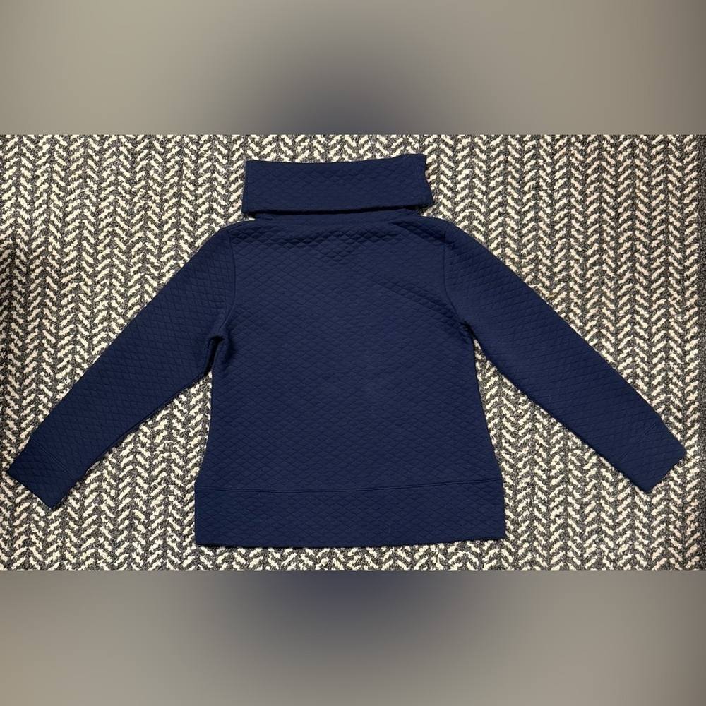 SAIL TO SABLE Cowl Neck Quilted Pullover Sweatshirt in Navy Size Small
